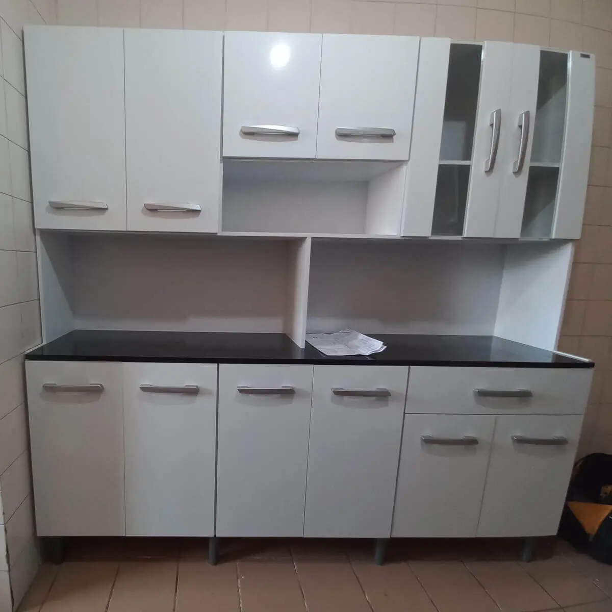 Montagem de armário de cozinha básico no Recreio dos Bandeirantes por montador profissional