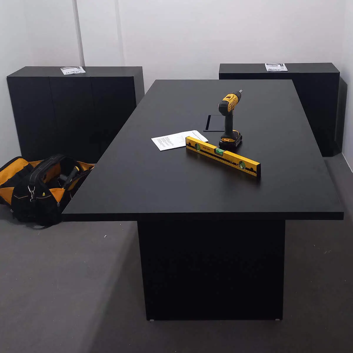 montagem de mesa de escritório e jantar na Ilha do Governador RJ