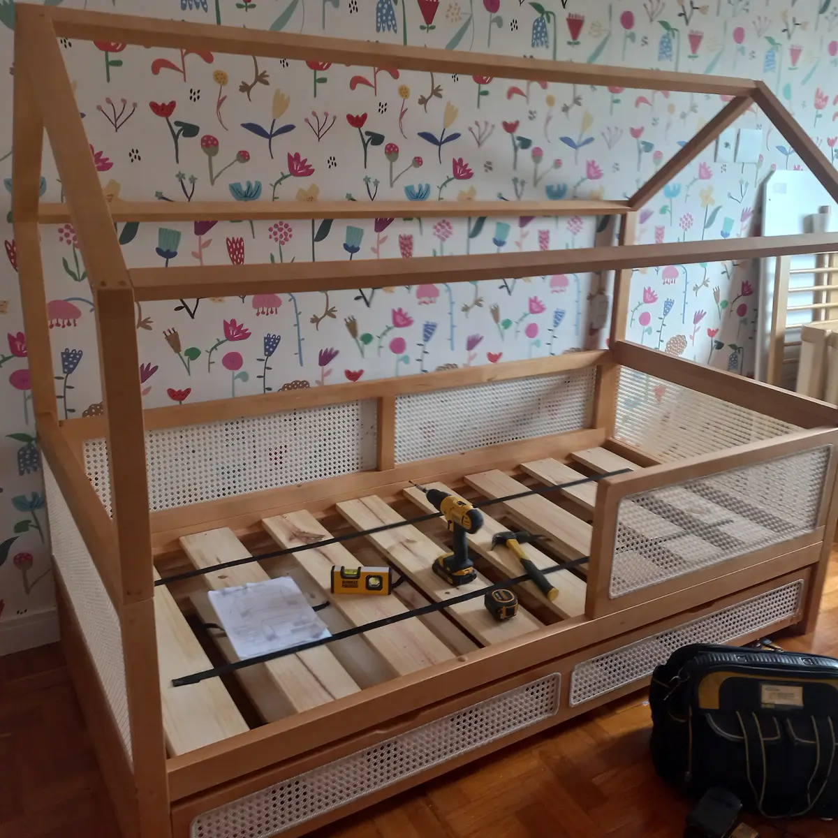 Montagem de cama infantil no Rio de Janeiro realizada com serviço especializado.